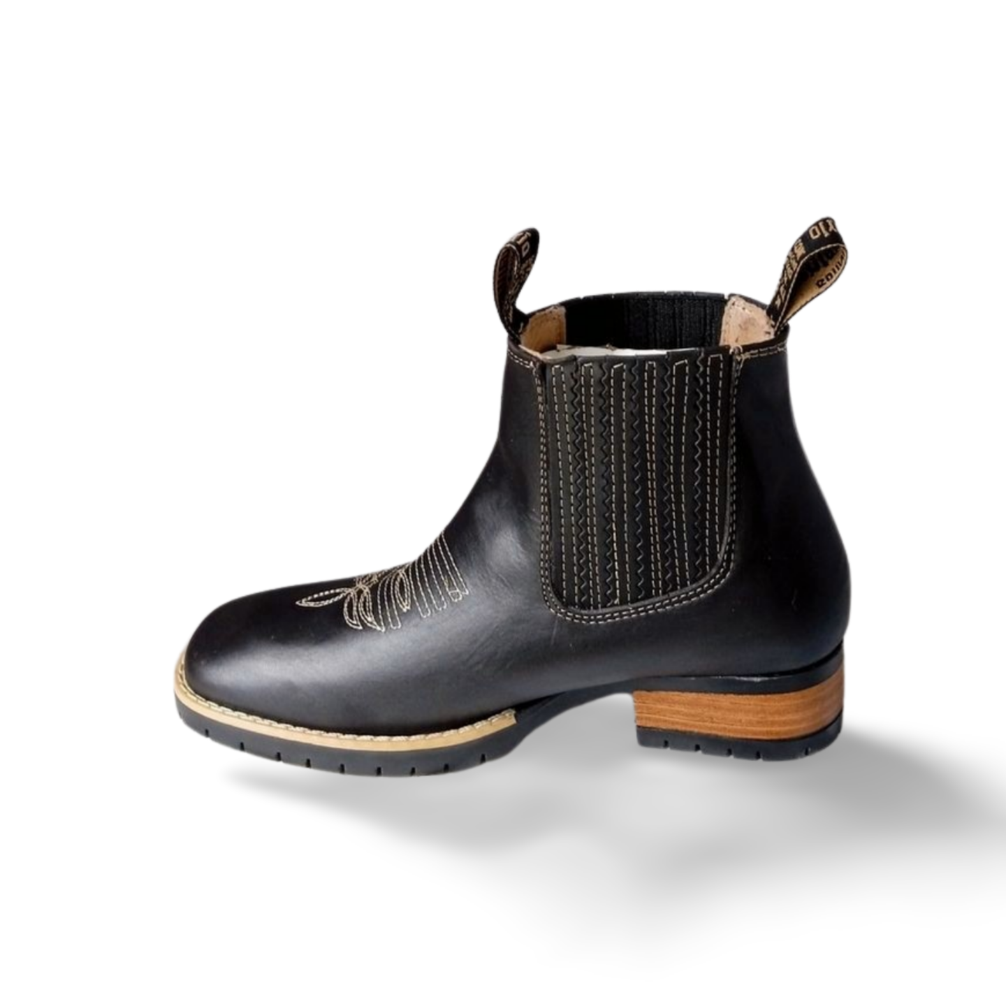Botines vaqueros con bordado unisex con suela tractor marca Bicentenario