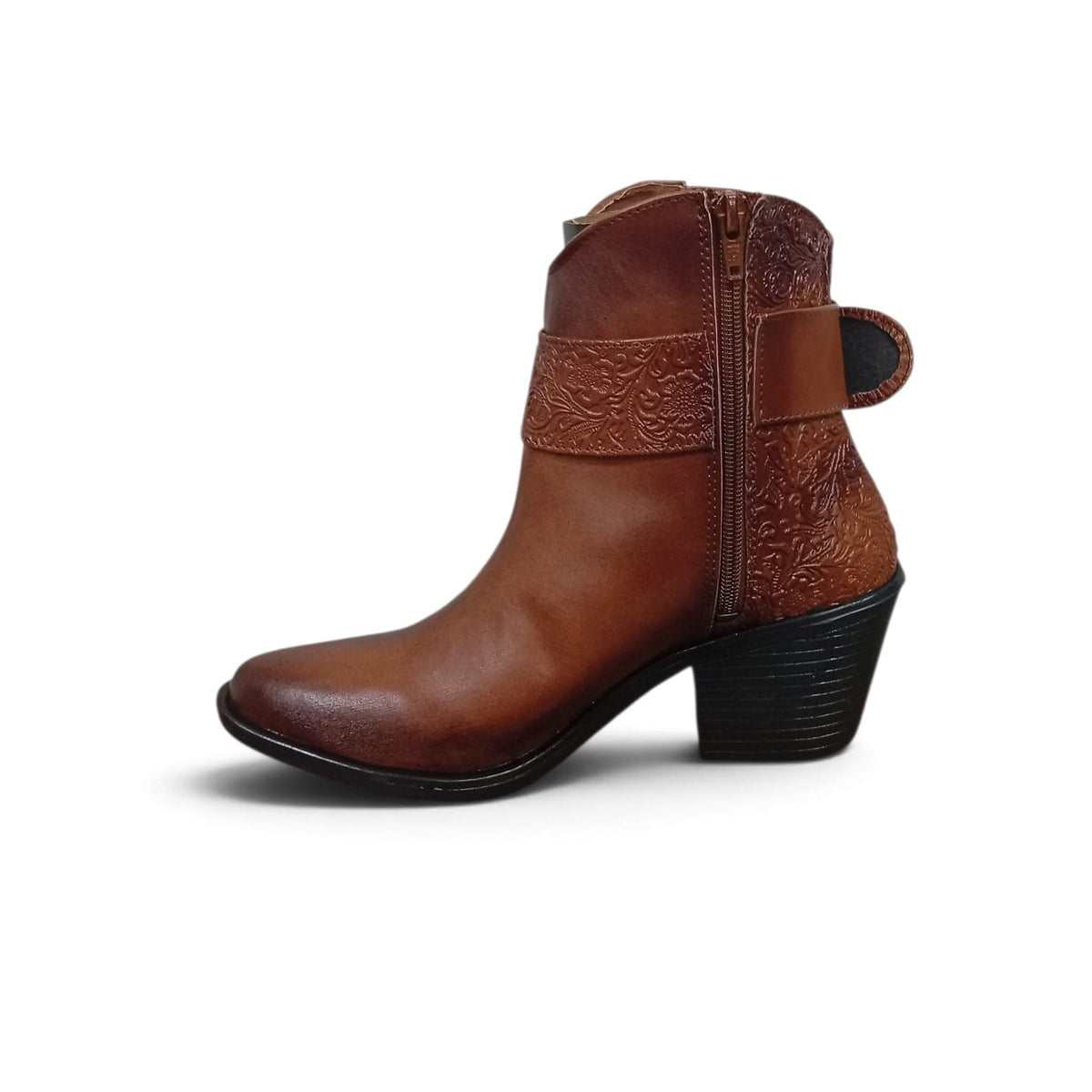 Botines de Tacón para dama Estilo 1714 Marca Cristina Calderón
