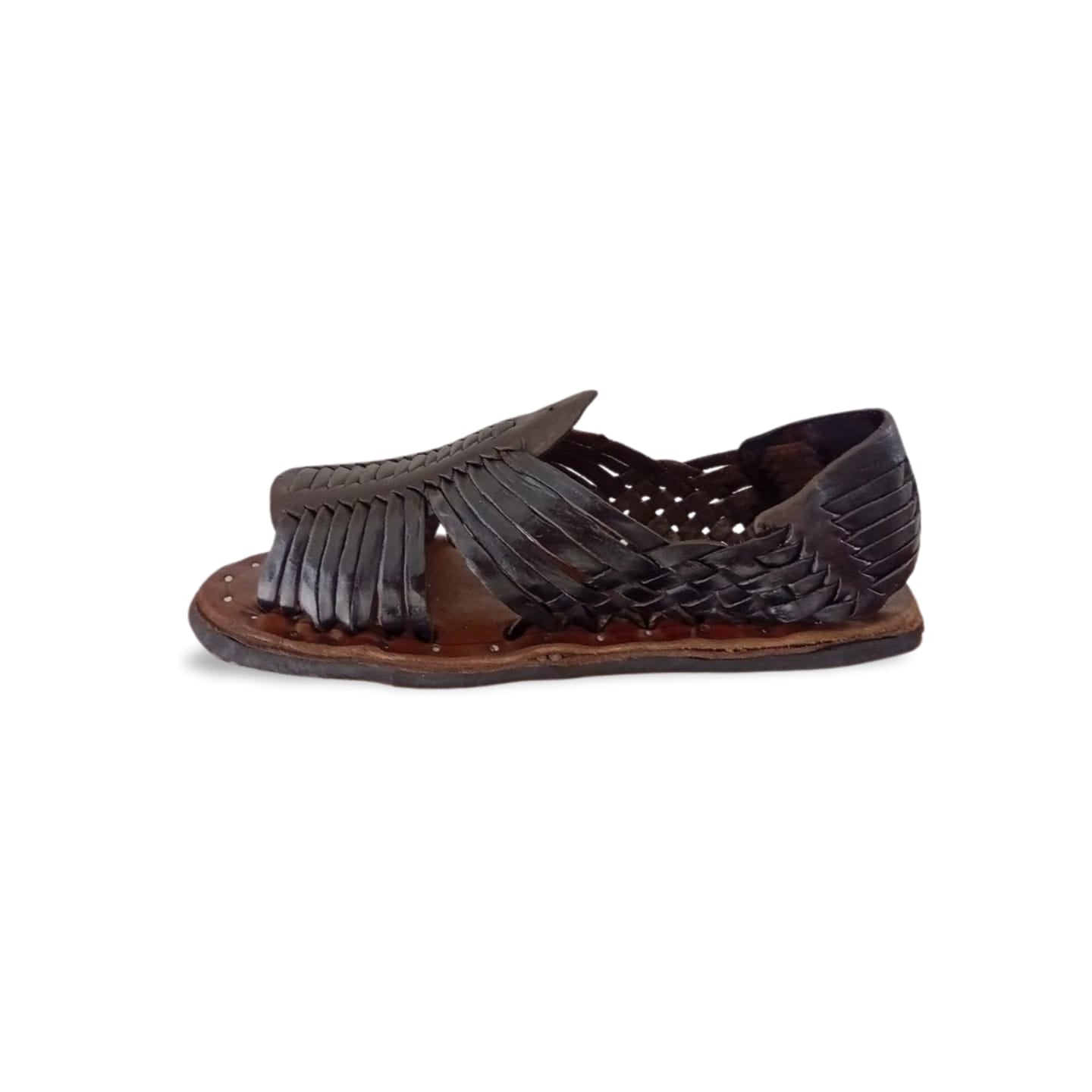 Huaraches para caballero de piel y suela llanta marca Lilians