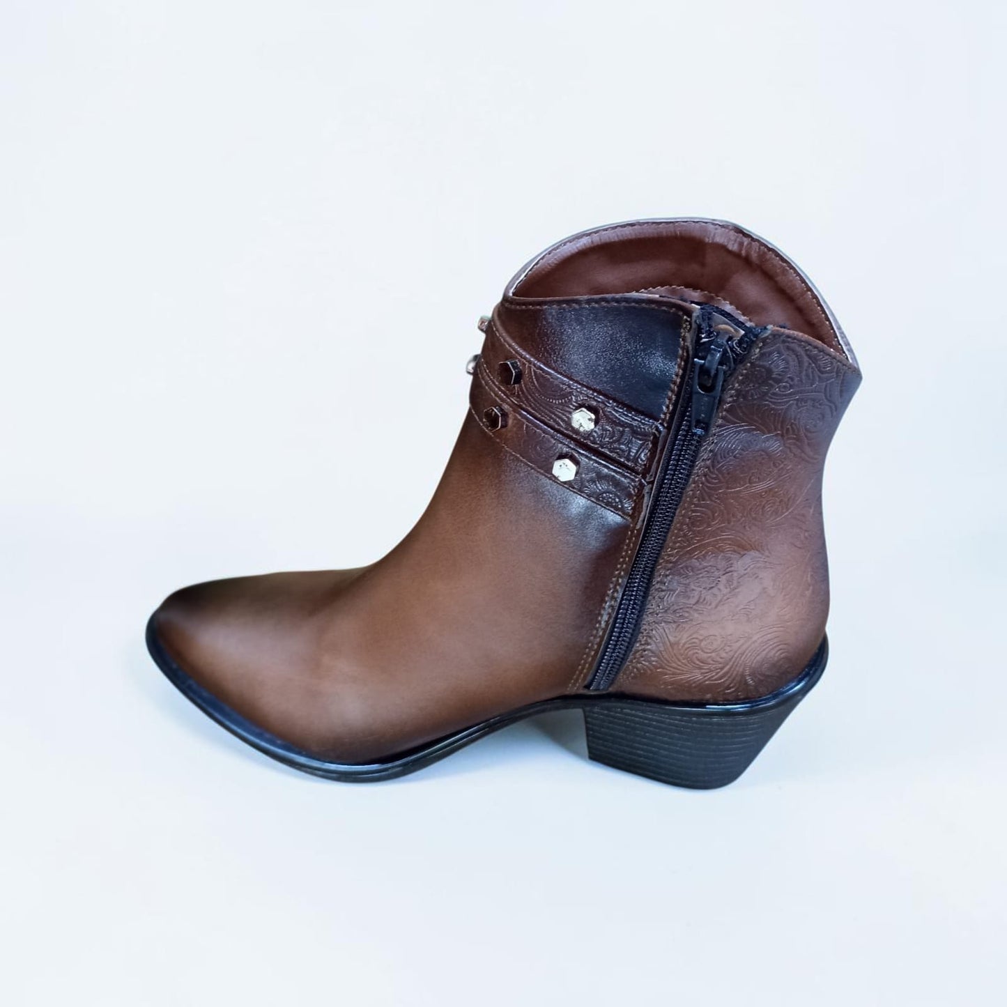 Botines de Tacón para dama Estilo 1714 Marca Cristina Calderón