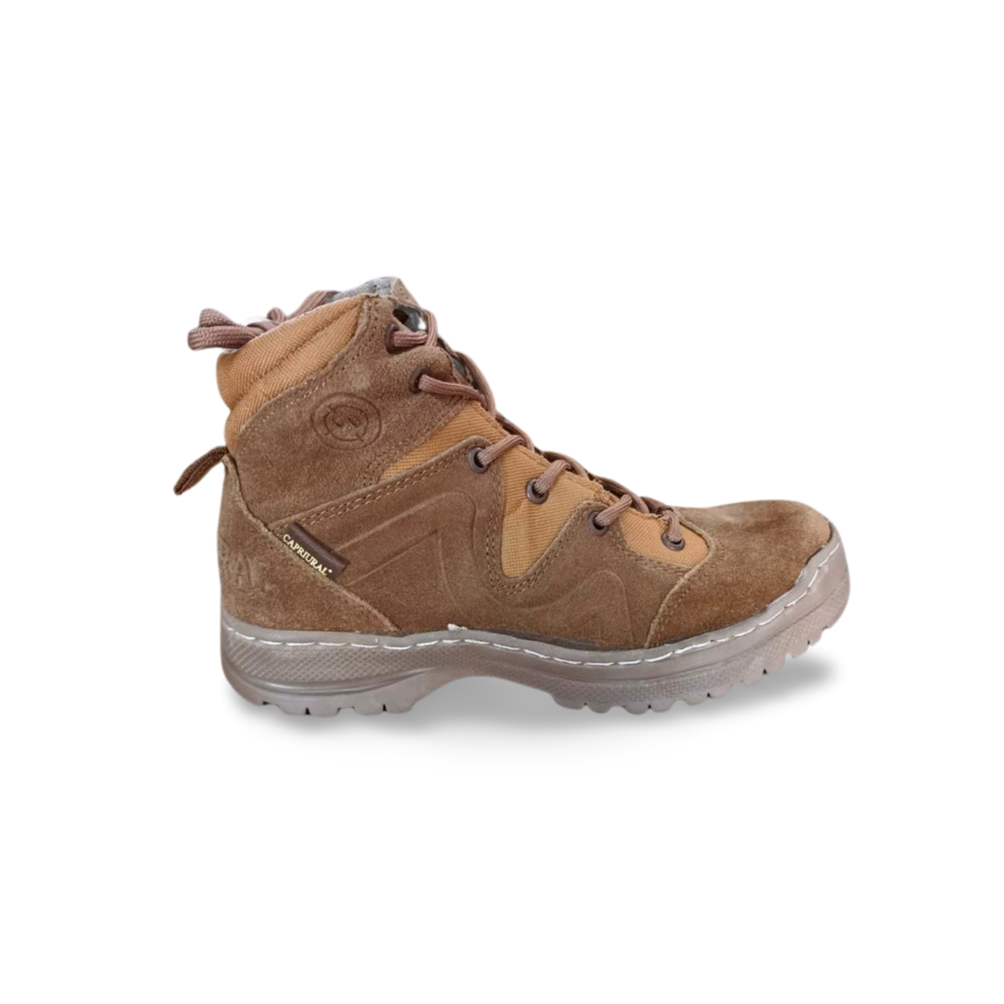 Botas de color coyote con suela de uso rudo de la marca Capriural